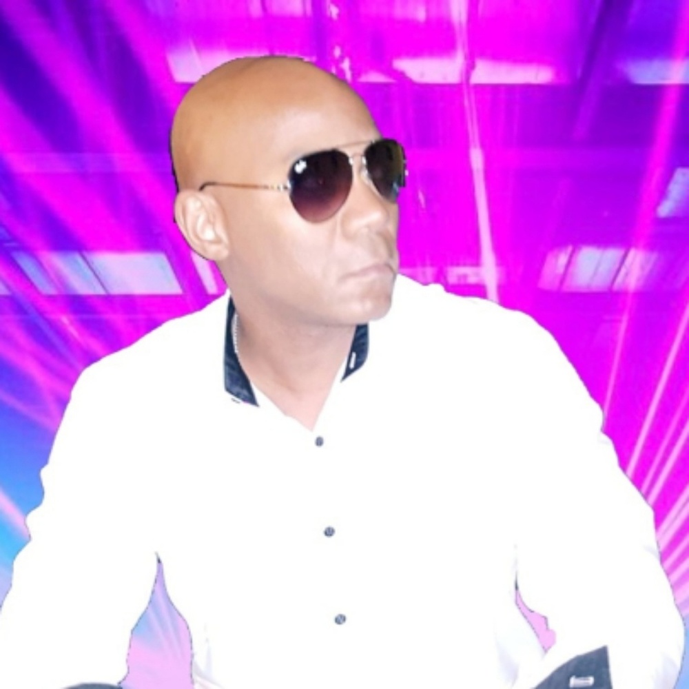 Meet your Posher, Bill